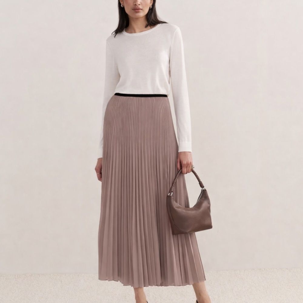 Monrow A-Line Pleated Sheer Maxi Skirt in Light Brown S-M Chic Classic Classic